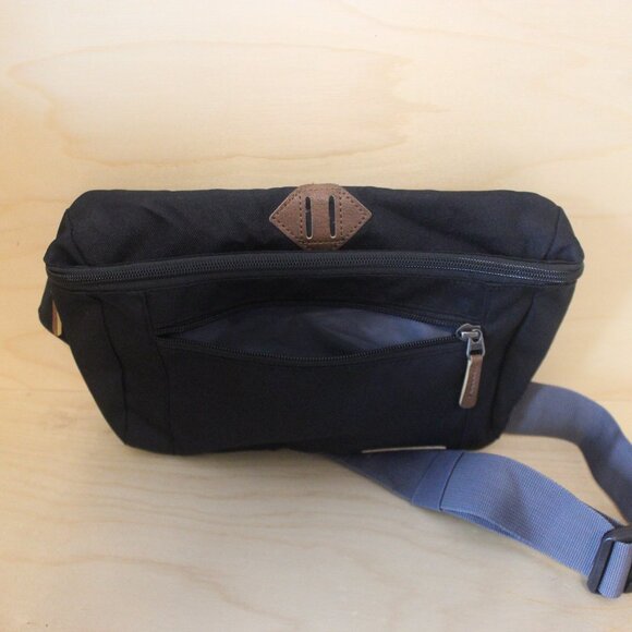 Columbia Belt Bag Fanny Pack Black - Picture 4 of 8